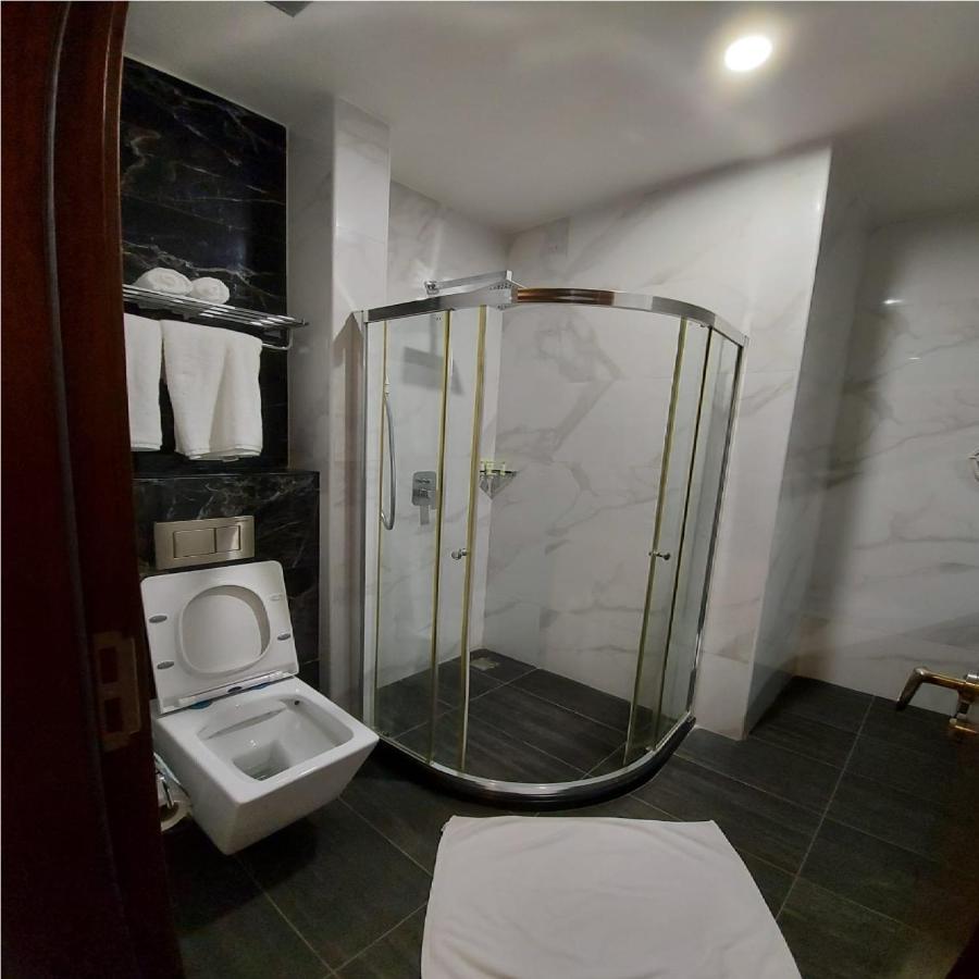 Country Inn Masindi エクステリア 写真