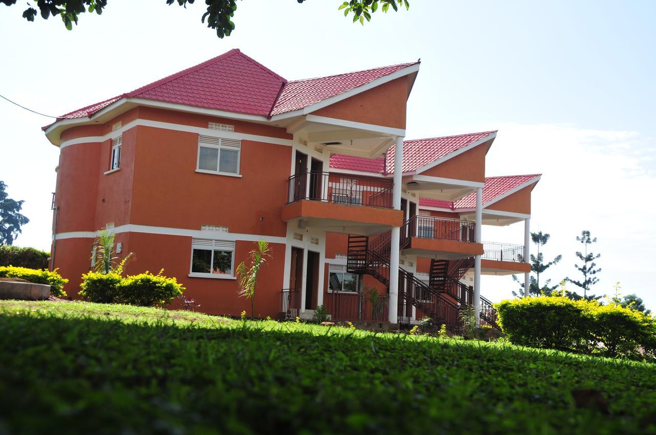Country Inn Masindi エクステリア 写真