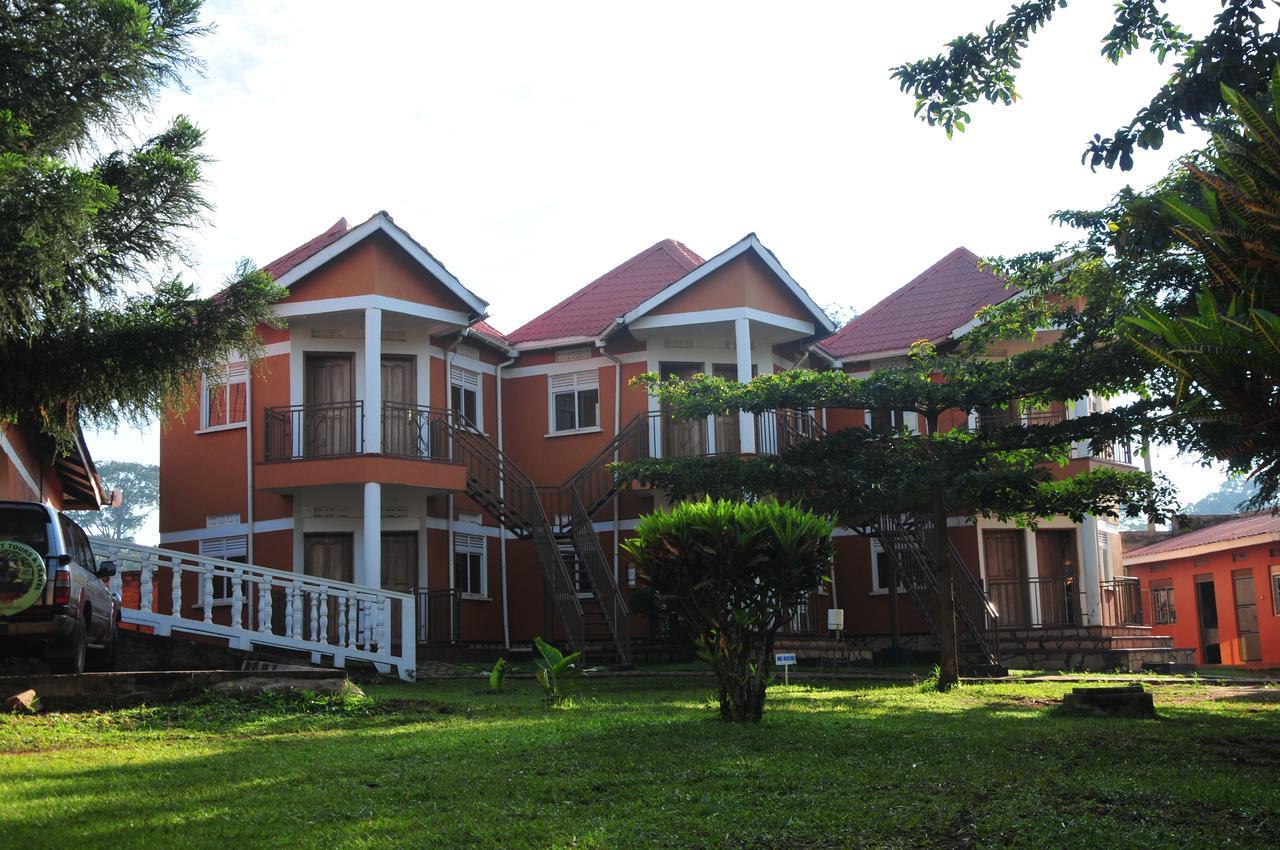 Country Inn Masindi エクステリア 写真